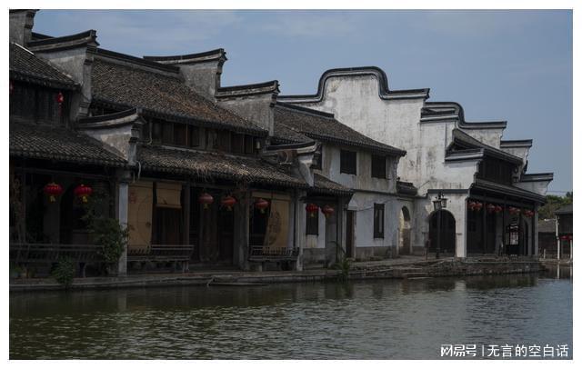 初中毕业可以选择什么学校？游戏画面
